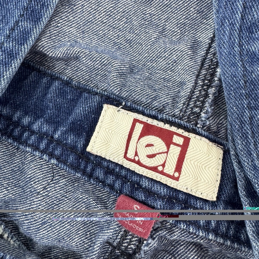 Women's l.e.i. Short Bib Denim Overalls sz Small *Cuffed* Shortalls - Picture 2 of 9